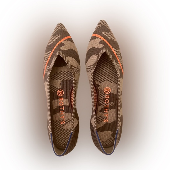 Rothy's Shoes - NWOT Rothy’s points size 10 Taupe Camo